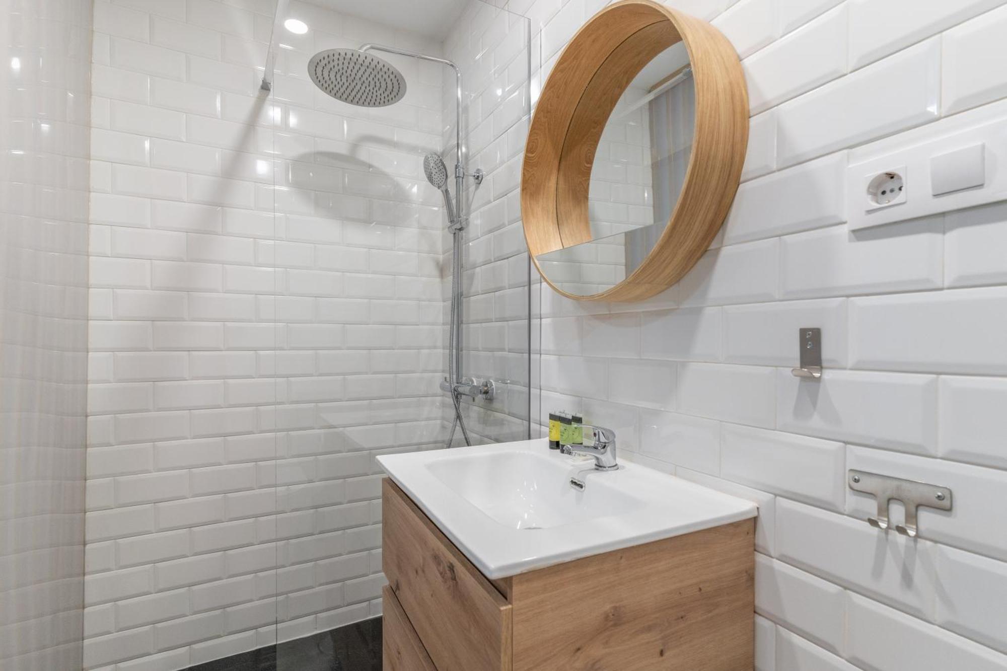 Modern Duplex-2Bedrooms 3Baths-Palacio Madrid Extérieur photo