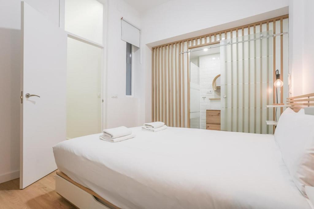 Modern Duplex-2Bedrooms 3Baths-Palacio Madrid Extérieur photo